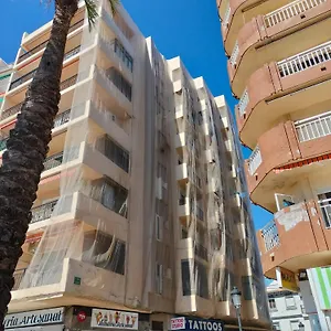  Apartamento El Yate In Front Of The Sea By 10tosea España